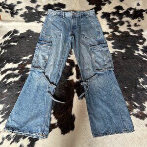 Zara Mid-Rise Flared Wide-Leg Parachute Cargo Side Straps Jeans Sz 8